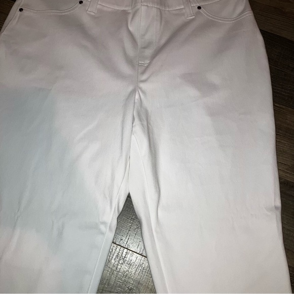 Women’s Stretch Capris NWOT - Picture 3 of 6